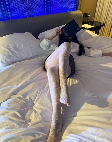 公主压在龙床上承欢h_HD高清在线观看