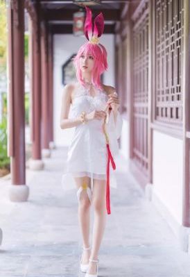 《顶楼的大象》_BD英语BD在线观看